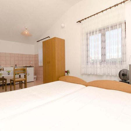 Apartments Mirko Trogir Eksteriør billede