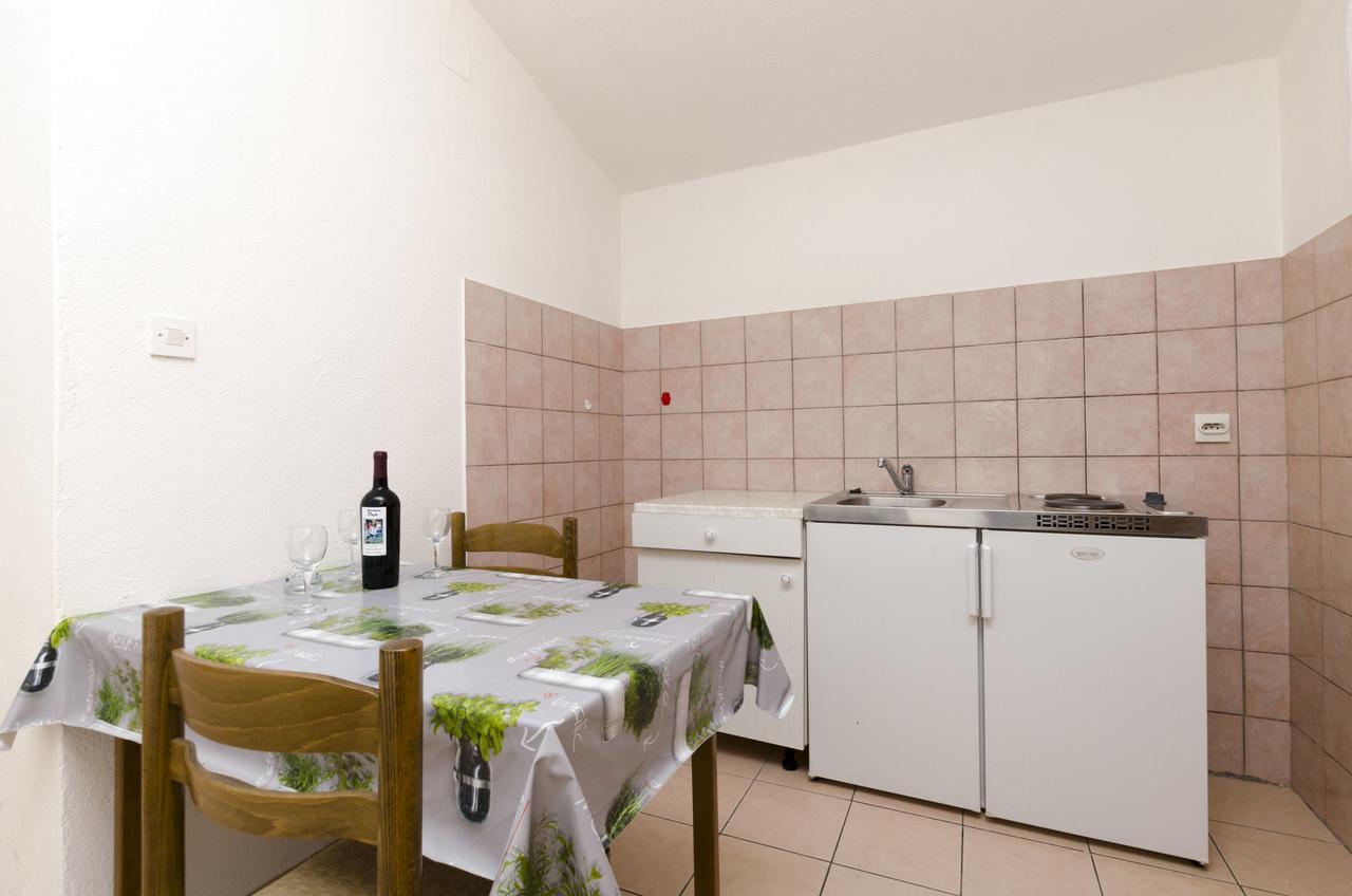 Apartments Mirko Trogir Eksteriør billede